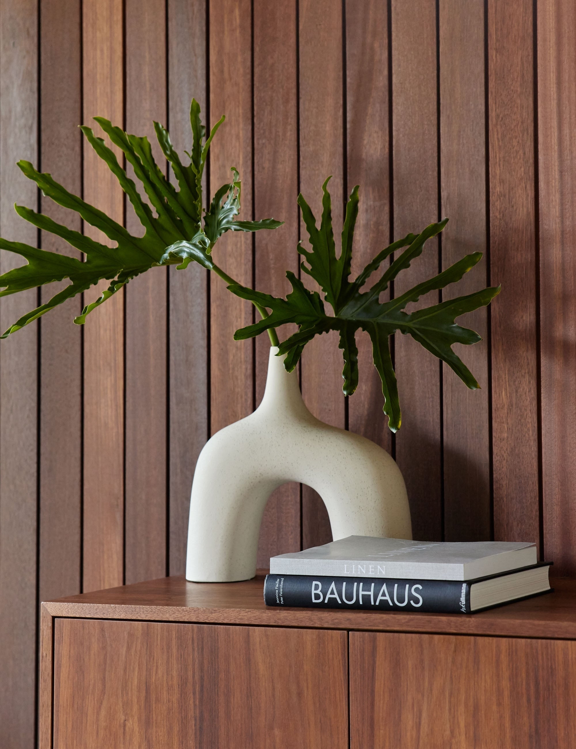 Leonor Decorative Vase